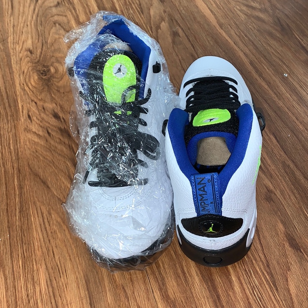 Jordan retros - Picture 2 of 4